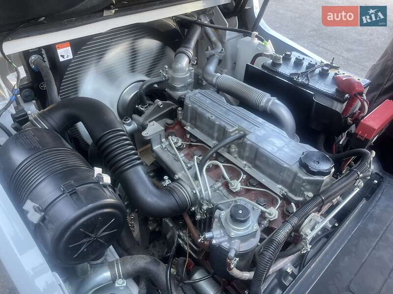 Вилочный погрузчик Nissan FD 2022 в Киеве