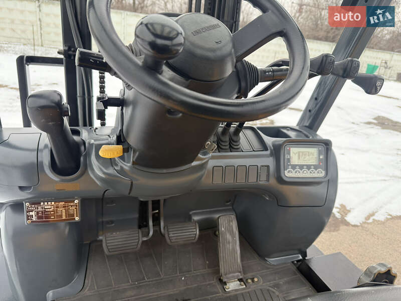 Вилочный погрузчик Nissan FD 2017 в Кривом Роге