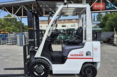 Вилочний навантажувач Nissan FG 2014 в Тернополі