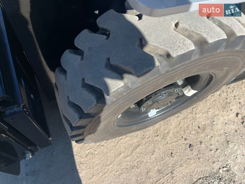 Вилочный погрузчик Nissan FG 2014 в Одессе