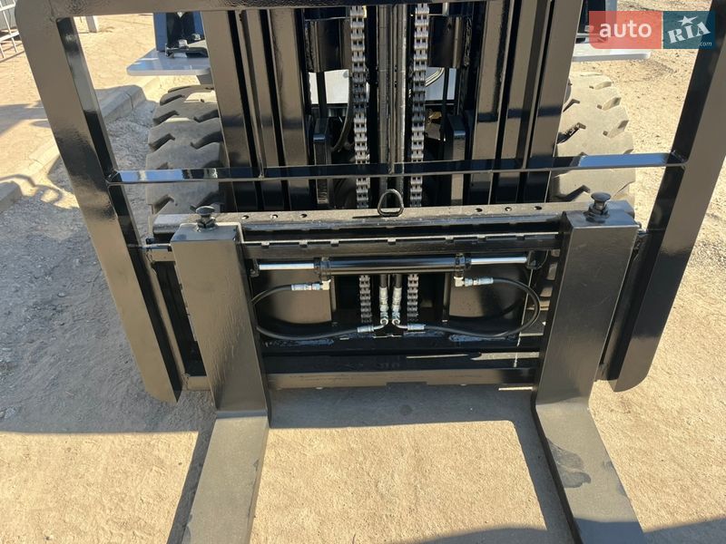 Вилочный погрузчик Nissan FG 2014 в Одессе