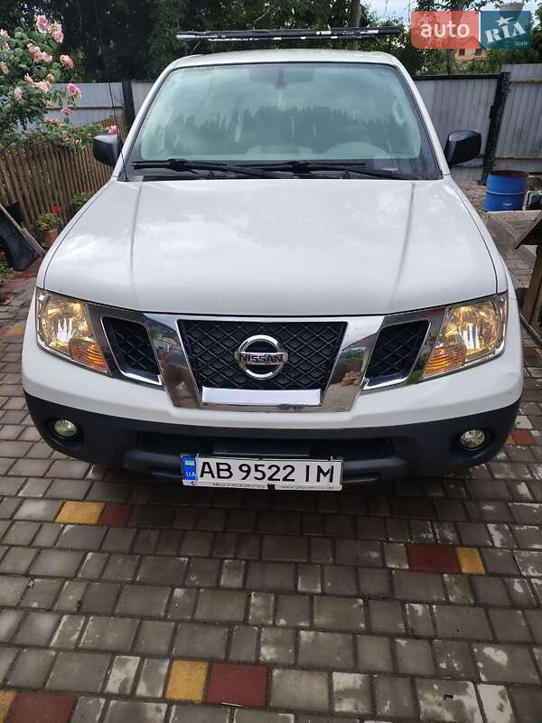 Пікап Nissan Frontier 2016 в Вінниці