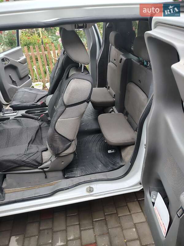 Пікап Nissan Frontier 2016 в Вінниці