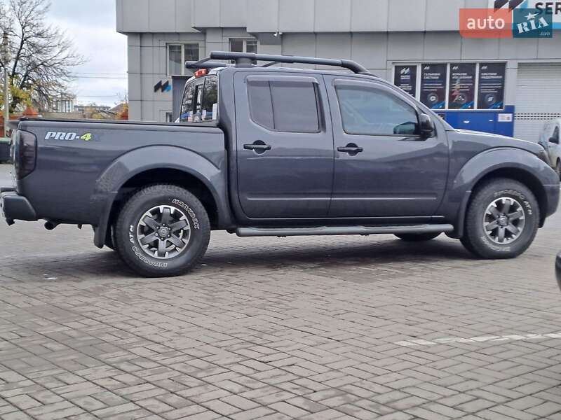 Пикап Nissan Frontier 2014 в Одессе