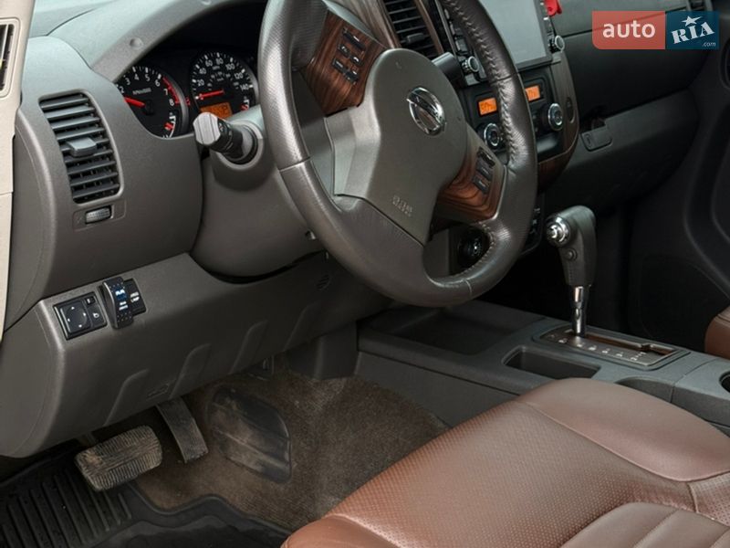 Пикап Nissan Frontier 2017 в Запорожье