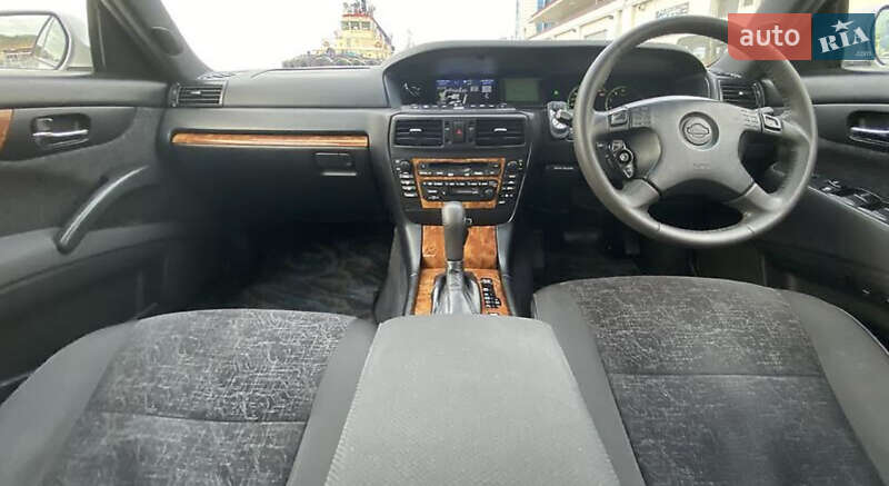 Седан Nissan Gloria 2001 в Одесі