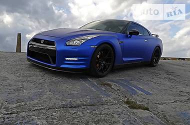Купе Nissan GT-R 2013 в 