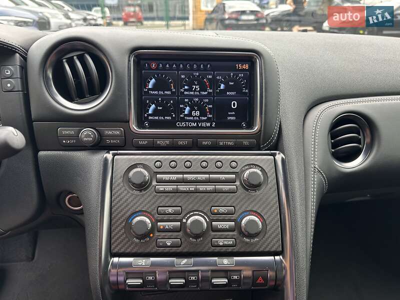 Купе Nissan GT-R 2013 в Києві
