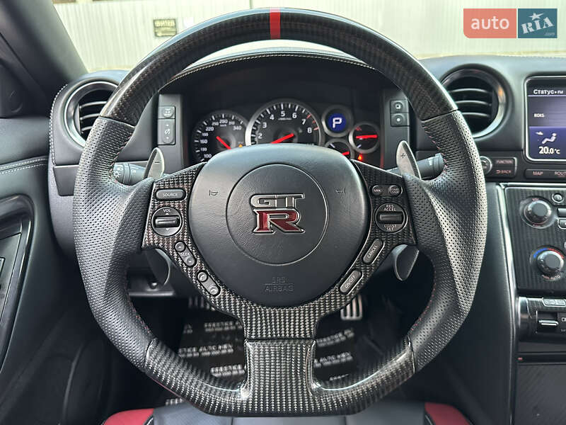 Купе Nissan GT-R 2013 в Києві