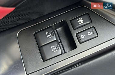 Купе Nissan GT-R 2013 в 
