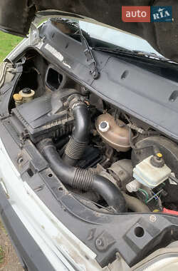 Грузовой фургон Nissan Interstar 2006 в 