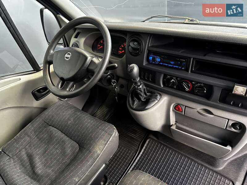 Другие грузовики Nissan Interstar 2004 в Киеве