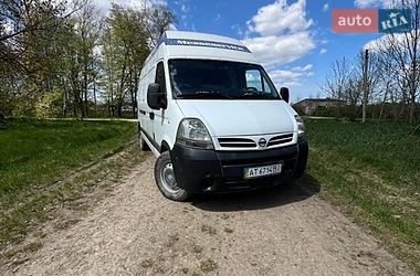 Вантажний фургон Nissan Interstar 2006 в Галичі