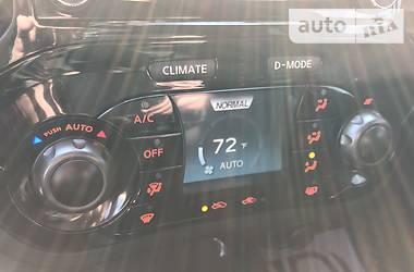 Внедорожник / Кроссовер Nissan Juke 2015 в 