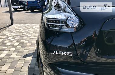 Внедорожник / Кроссовер Nissan Juke 2013 в 