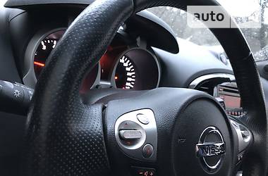 Позашляховик / Кросовер Nissan Juke 2013 в 