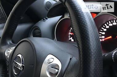 Позашляховик / Кросовер Nissan Juke 2013 в 