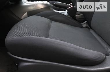 Позашляховик / Кросовер Nissan Juke 2013 в 