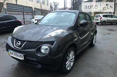 Позашляховик / Кросовер Nissan Juke 2013 в 