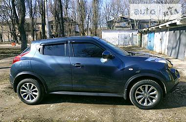 Позашляховик / Кросовер Nissan Juke 2012 в 
