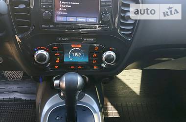 Позашляховик / Кросовер Nissan Juke 2012 в 