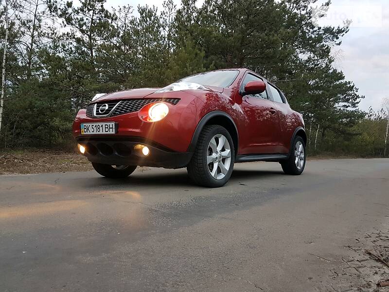 Позашляховик / Кросовер Nissan Juke 2012 в Березному
