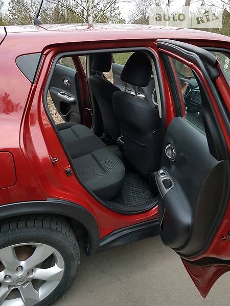 Позашляховик / Кросовер Nissan Juke 2012 в Березному