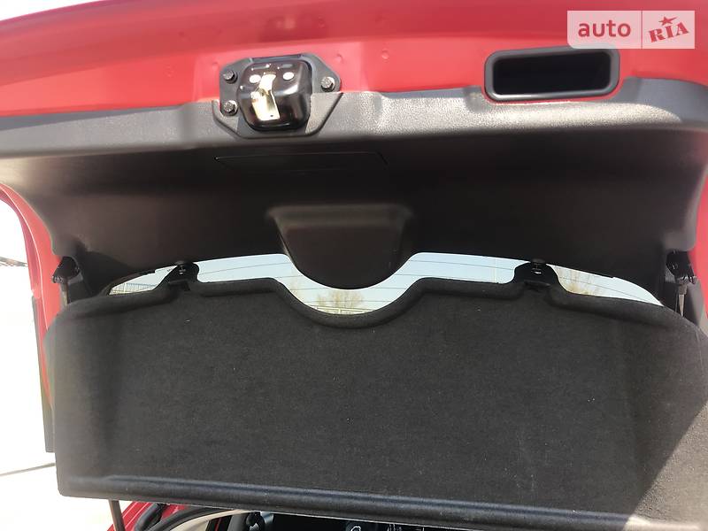 Позашляховик / Кросовер Nissan Juke 2018 в Києві