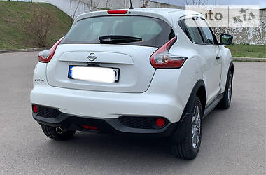 Позашляховик / Кросовер Nissan Juke 2016 в 