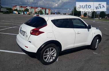 Внедорожник / Кроссовер Nissan Juke 2011 в Костополе