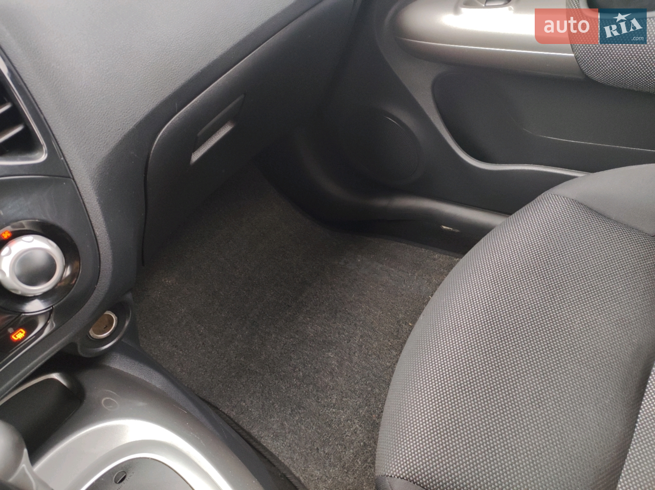 2011 Nissan Juke - мініатюра 30