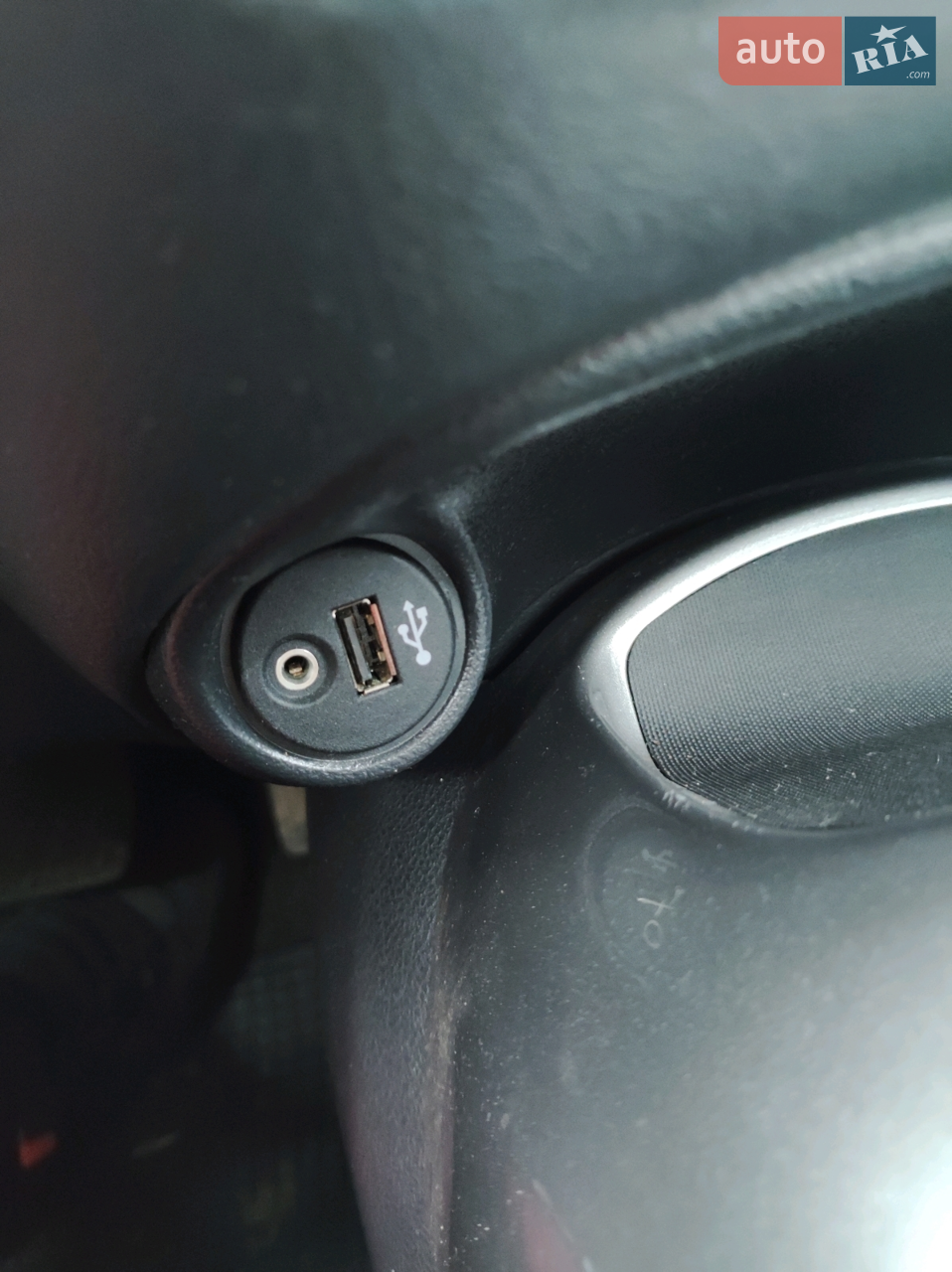 2011 Nissan Juke - мініатюра 38