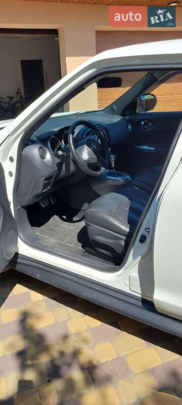 Внедорожник / Кроссовер Nissan Juke 2014 в Запорожье