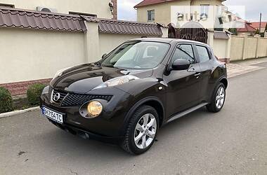 Внедорожник / Кроссовер Nissan Juke 2012 в 