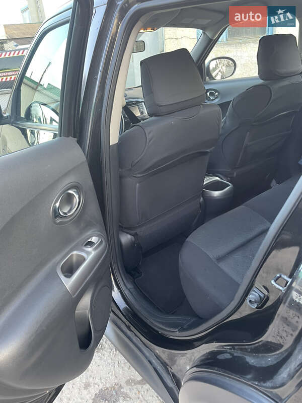 Позашляховик / Кросовер Nissan Juke 2012 в Чернівцях