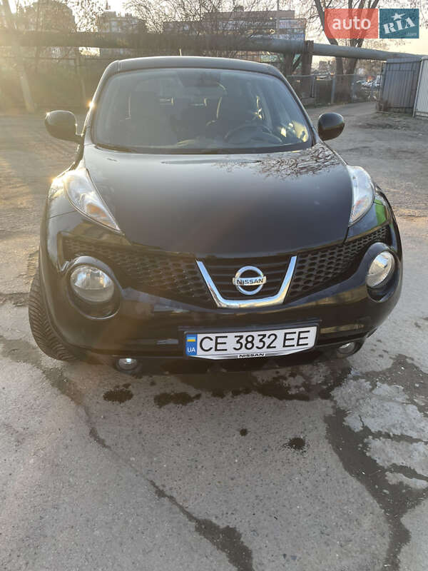 Позашляховик / Кросовер Nissan Juke 2012 в Чернівцях