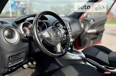Внедорожник / Кроссовер Nissan Juke 2018 в 