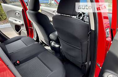 Внедорожник / Кроссовер Nissan Juke 2018 в 