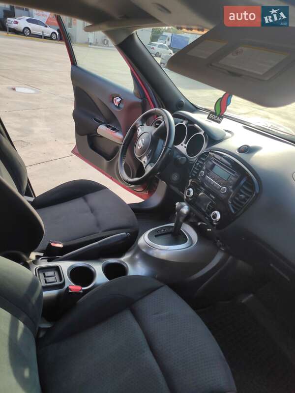 Позашляховик / Кросовер Nissan Juke 2013 в Первомайську