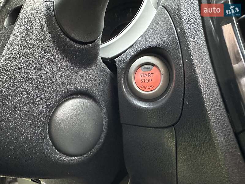 Позашляховик / Кросовер Nissan Juke 2011 в Житомирі