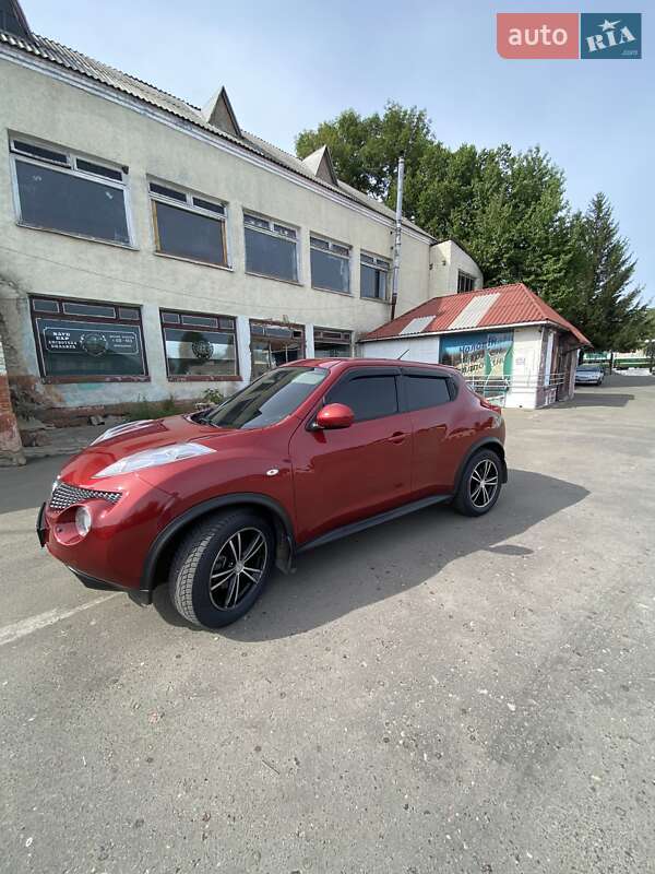 Внедорожник / Кроссовер Nissan Juke 2012 в Гайвороне