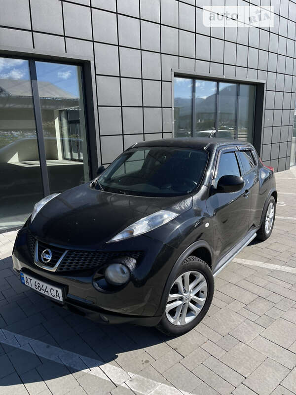 Внедорожник / Кроссовер Nissan Juke 2012 в Тячеве