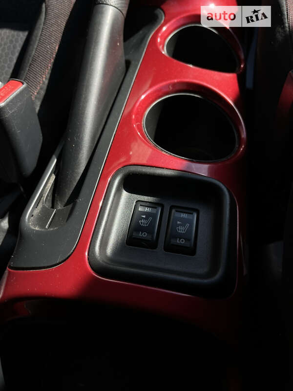 Внедорожник / Кроссовер Nissan Juke 2012 в Тячеве