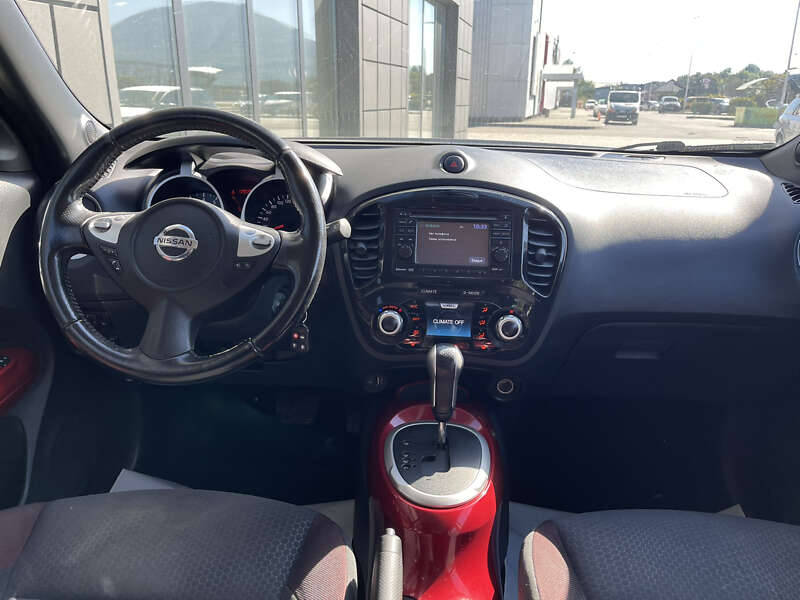 Внедорожник / Кроссовер Nissan Juke 2012 в Тячеве
