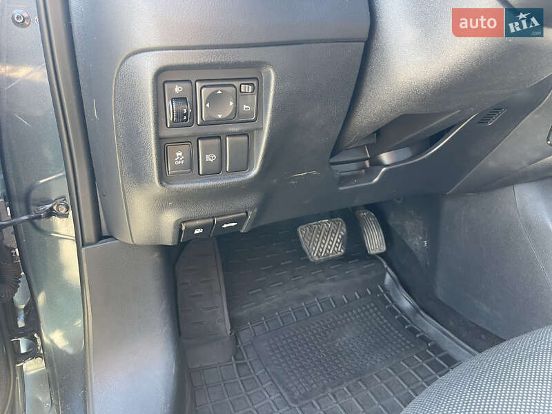 Внедорожник / Кроссовер Nissan Juke 2011 в Одессе