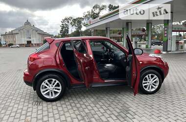Внедорожник / Кроссовер Nissan Juke 2013 в 