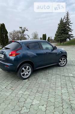 Внедорожник / Кроссовер Nissan Juke 2010 в Буче