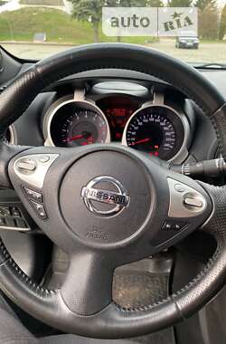 Внедорожник / Кроссовер Nissan Juke 2010 в Буче