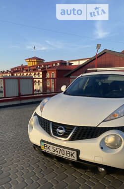 Позашляховик / Кросовер Nissan Juke 2011 в Львові