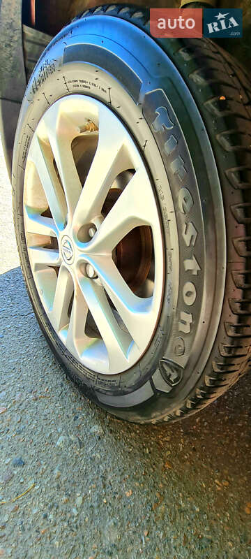 Позашляховик / Кросовер Nissan Juke 2013 в Одесі